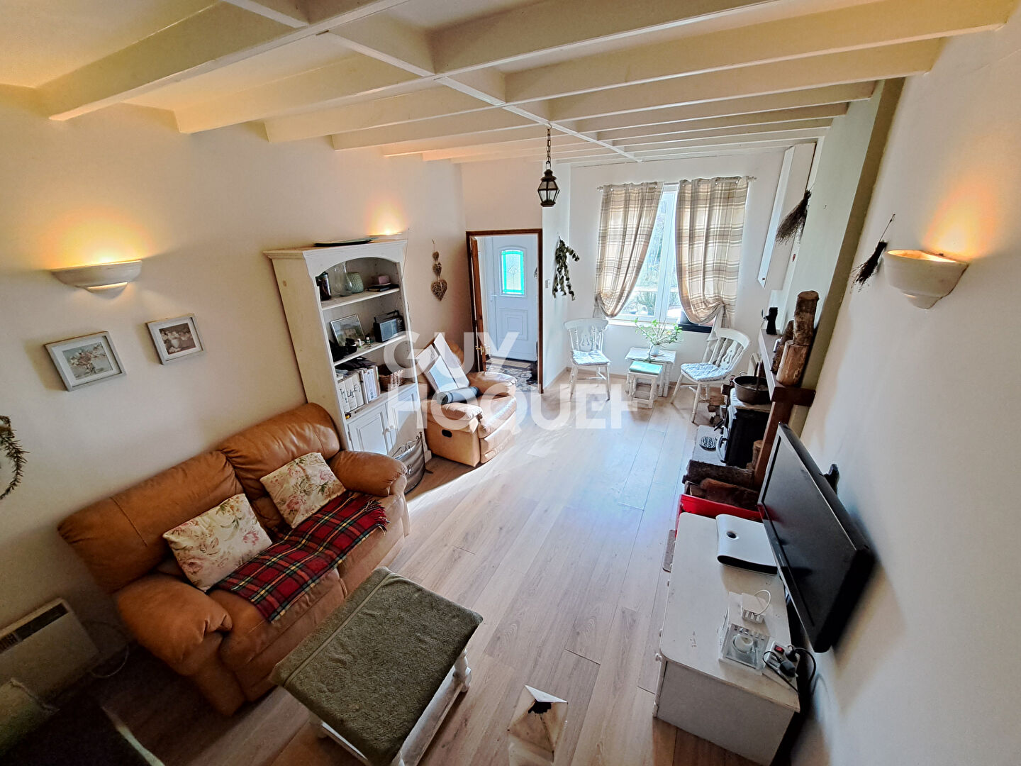 Maison en pierre sur 1150 m² de terrain