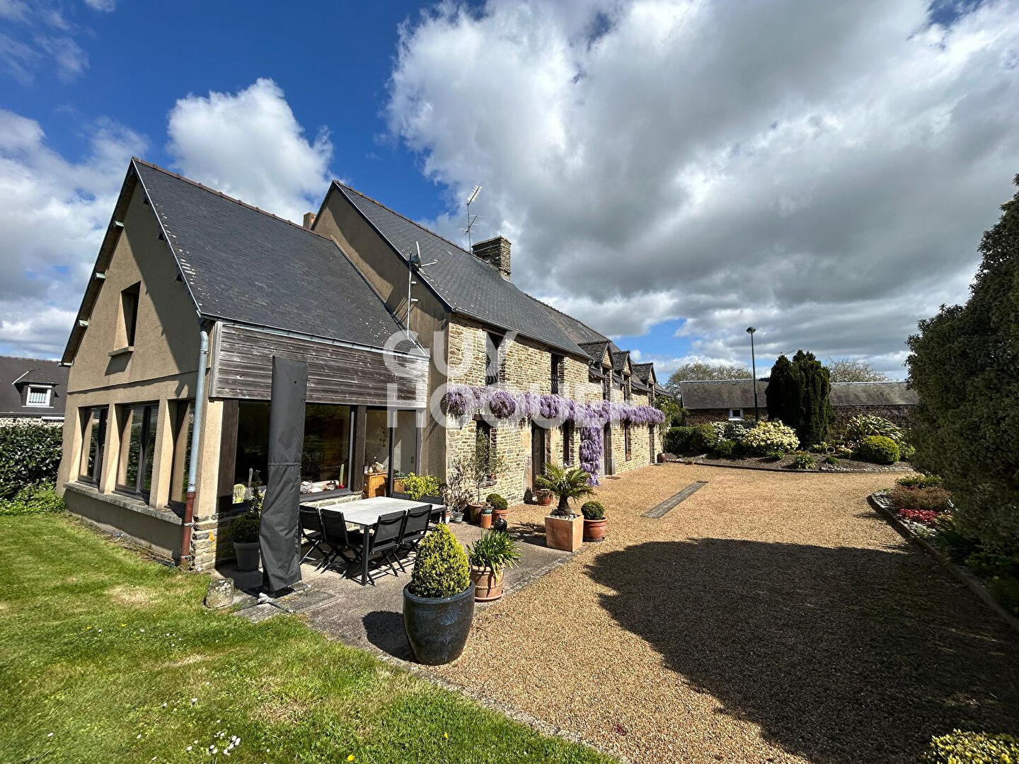 Maison de caractère - 197 m² - Grand terrain avec potentiel constructible