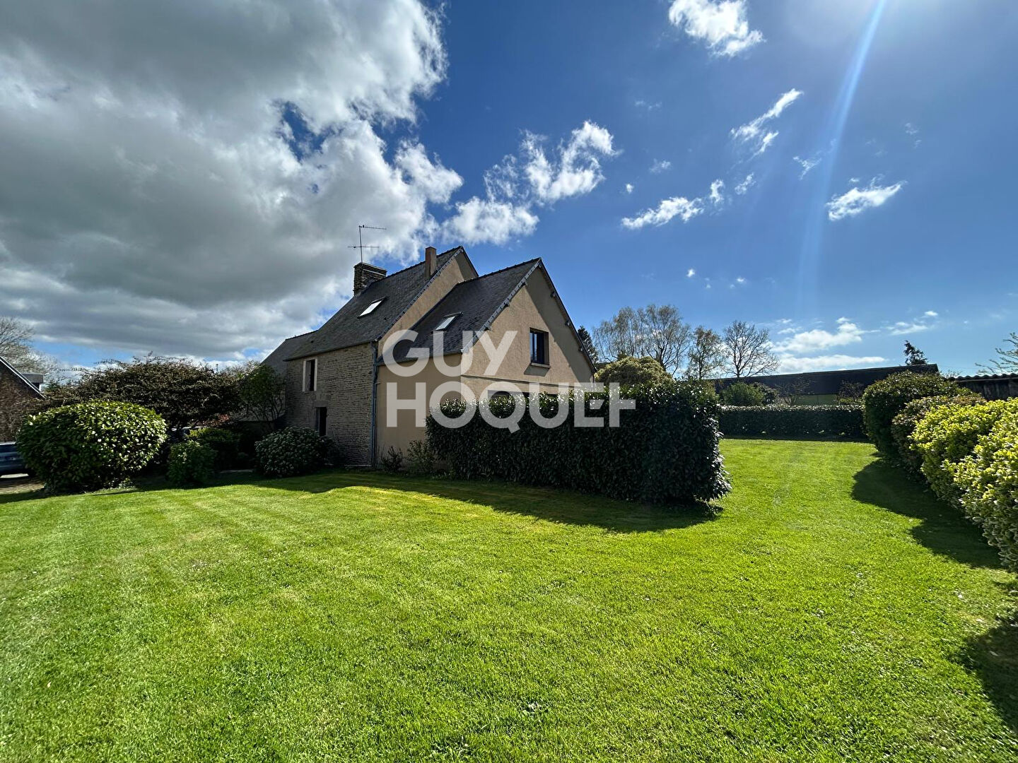 Maison de caractère - 197 m² - Grand terrain avec potentiel constructible