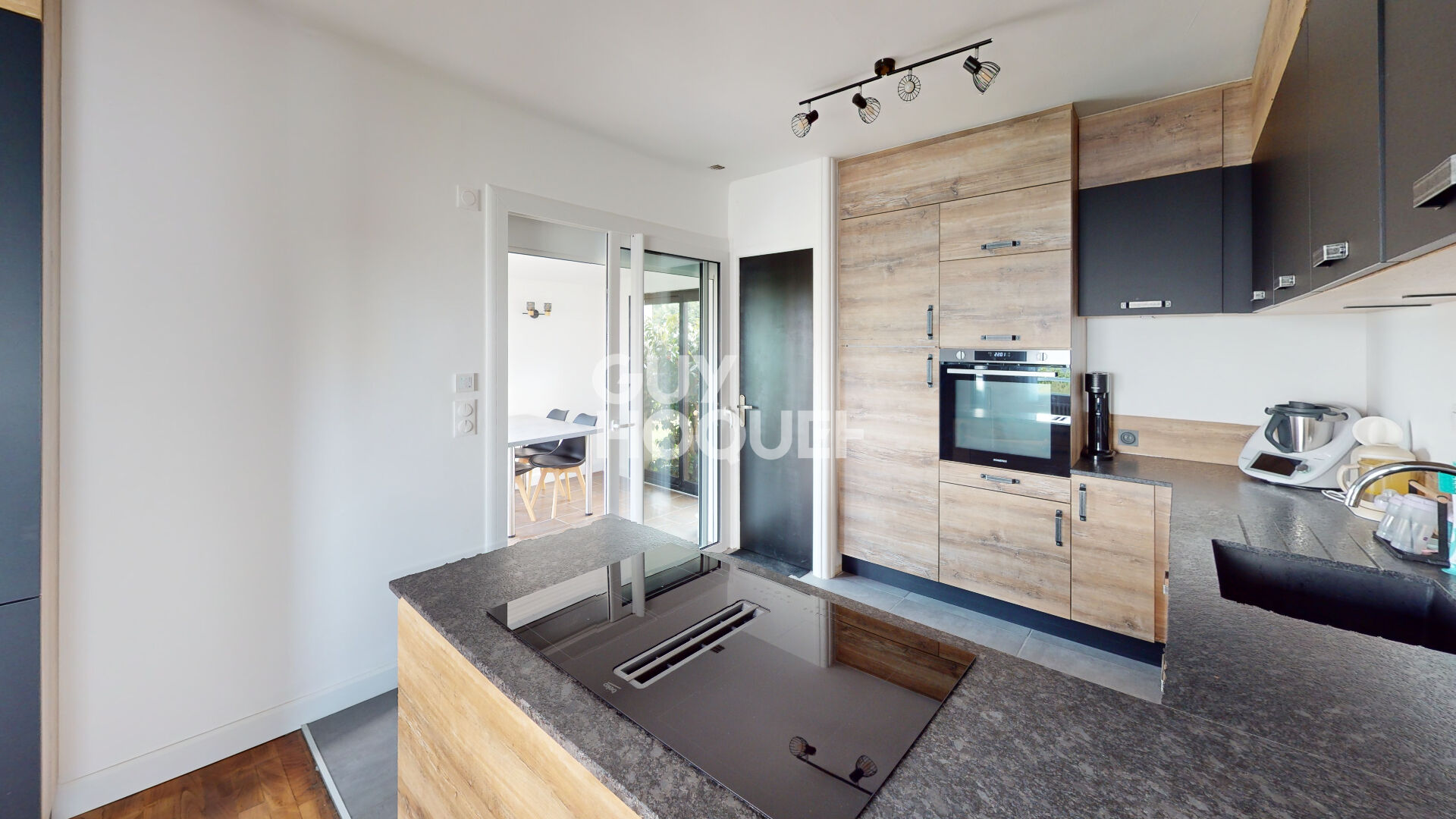 Maison Saint Quentin Sur Le Homme 5 pièce(s) 85 m2