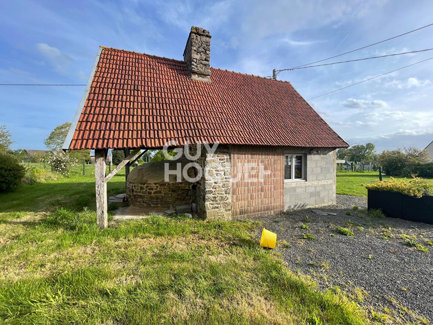 EXCLUSIVITÉ - Longère de 120 m² - Terrain 5800 m²