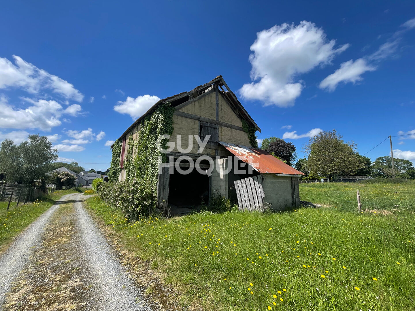 EXCLUSIVITÉ - Longère de 120 m² - Terrain 5800 m²