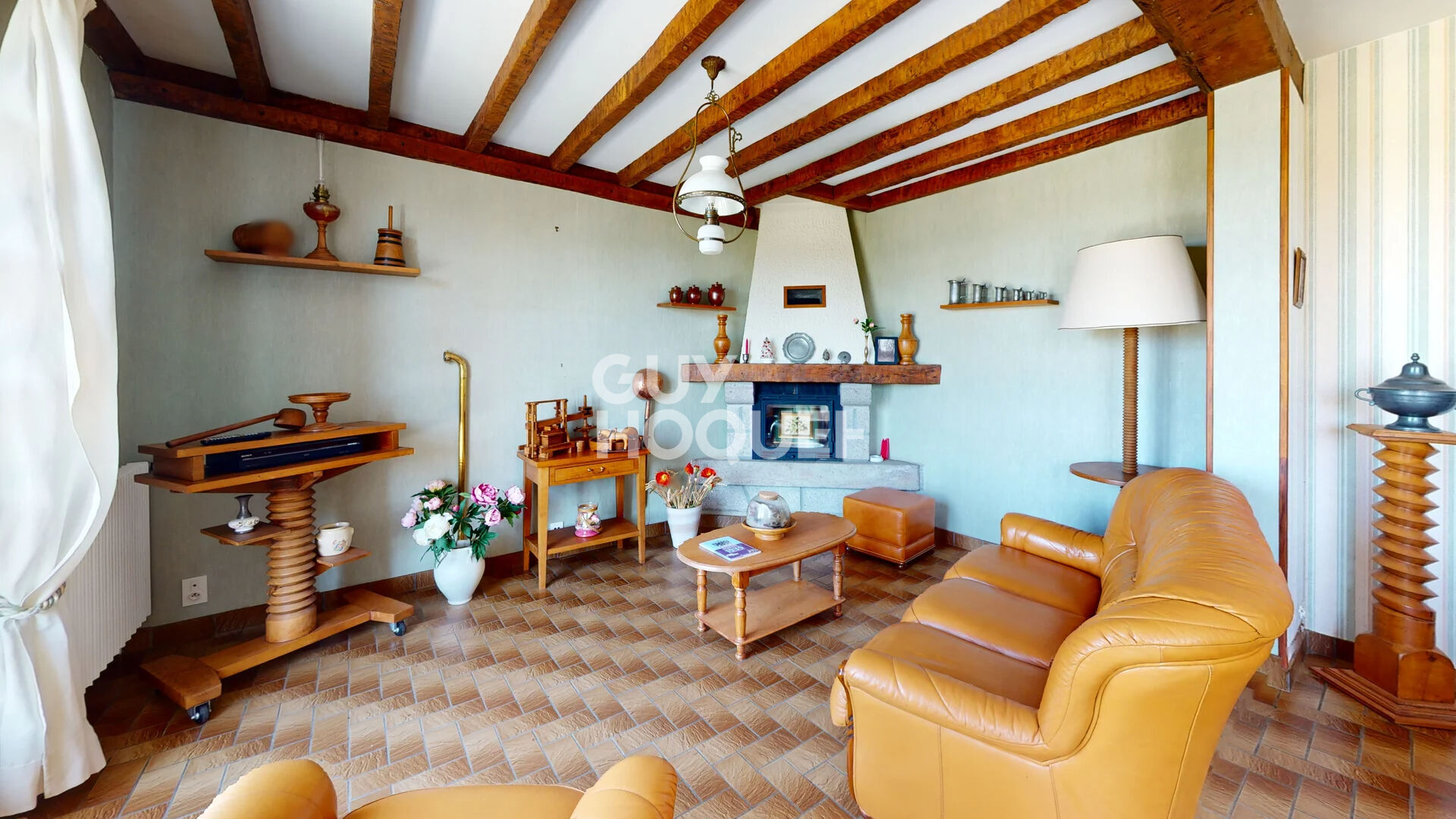 Brécey ? Maison familiale sur 3 200 m² - Dépendances