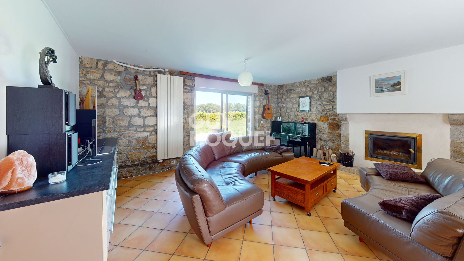 Maison 8 pièces de 209 m² à BEAUVOIR