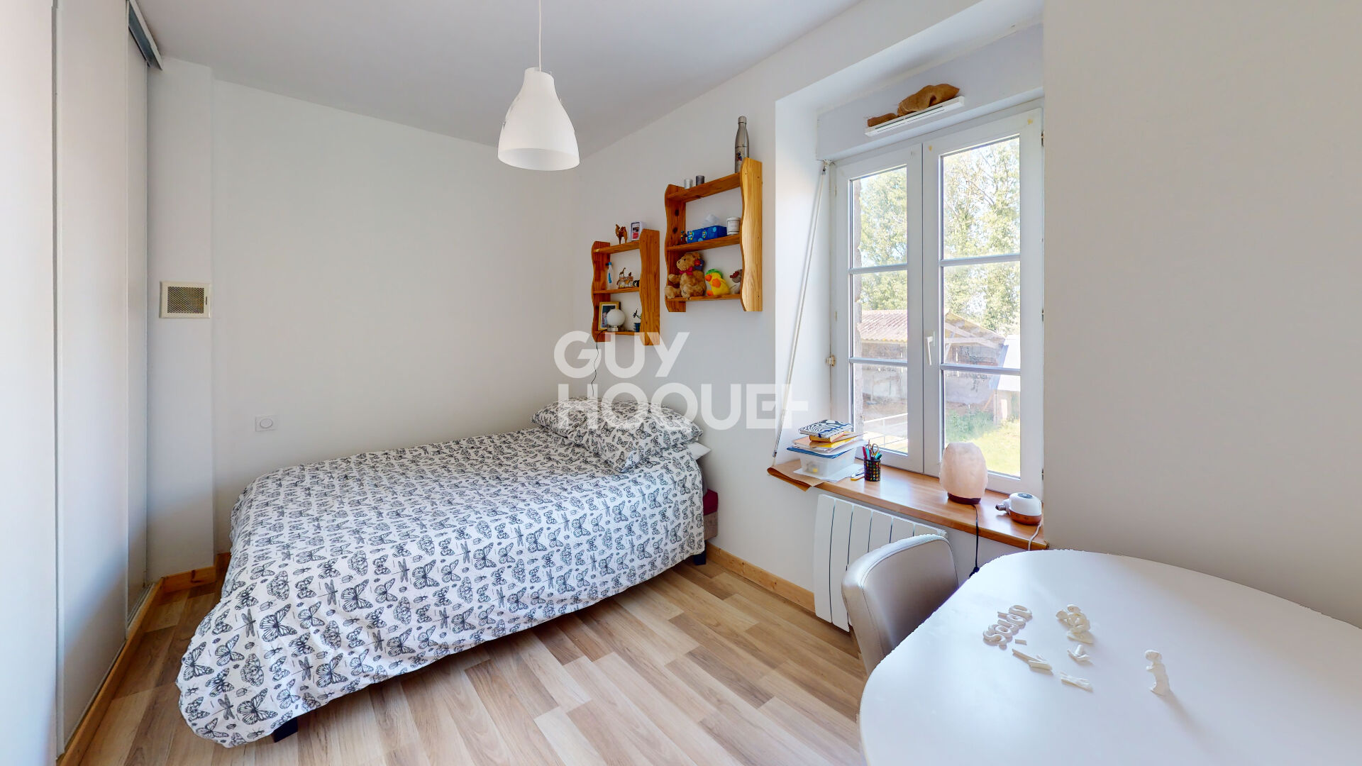 Maison 8 pièces de 209 m² à BEAUVOIR