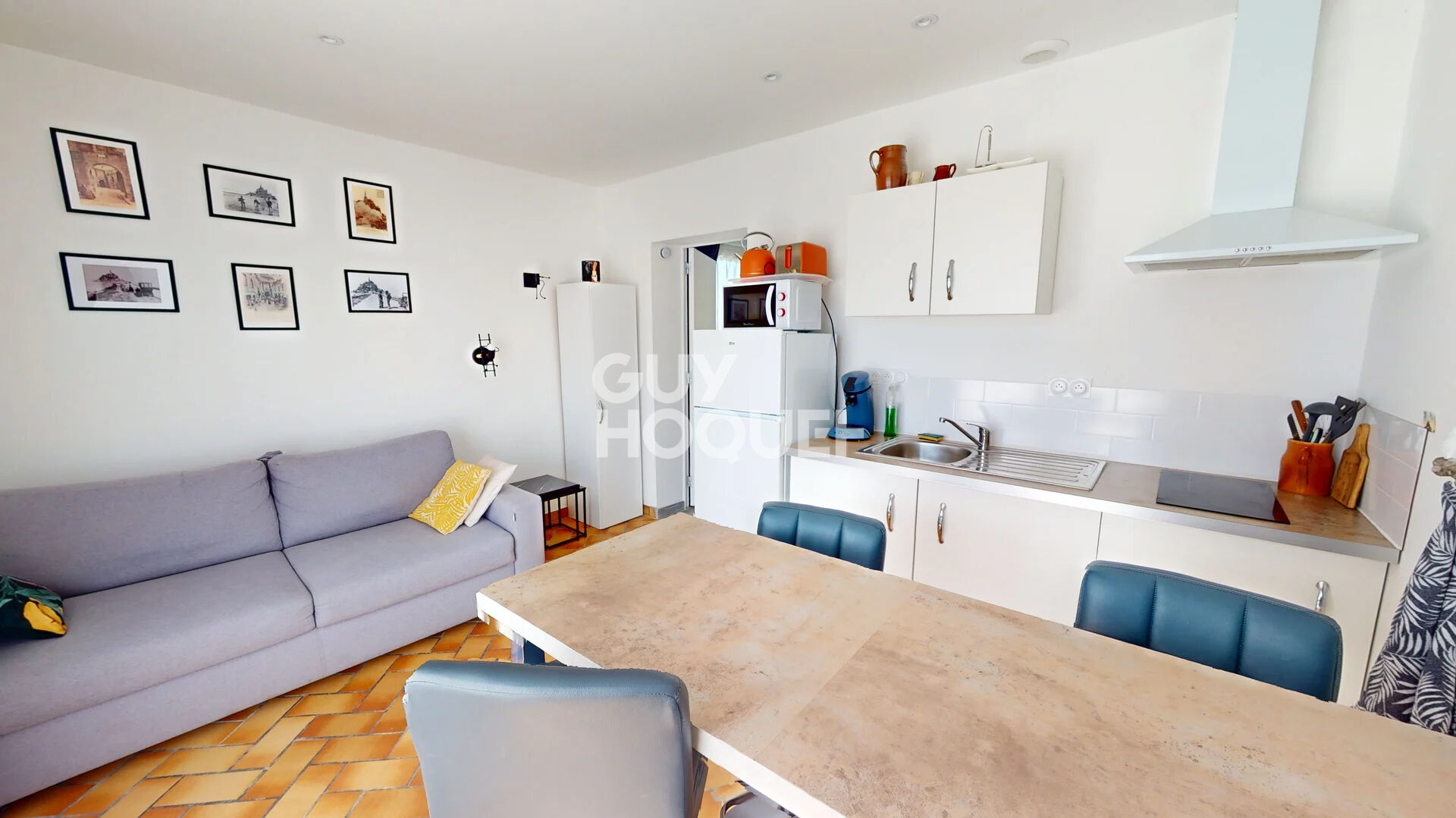 Maison 8 pièces de 209 m² à BEAUVOIR