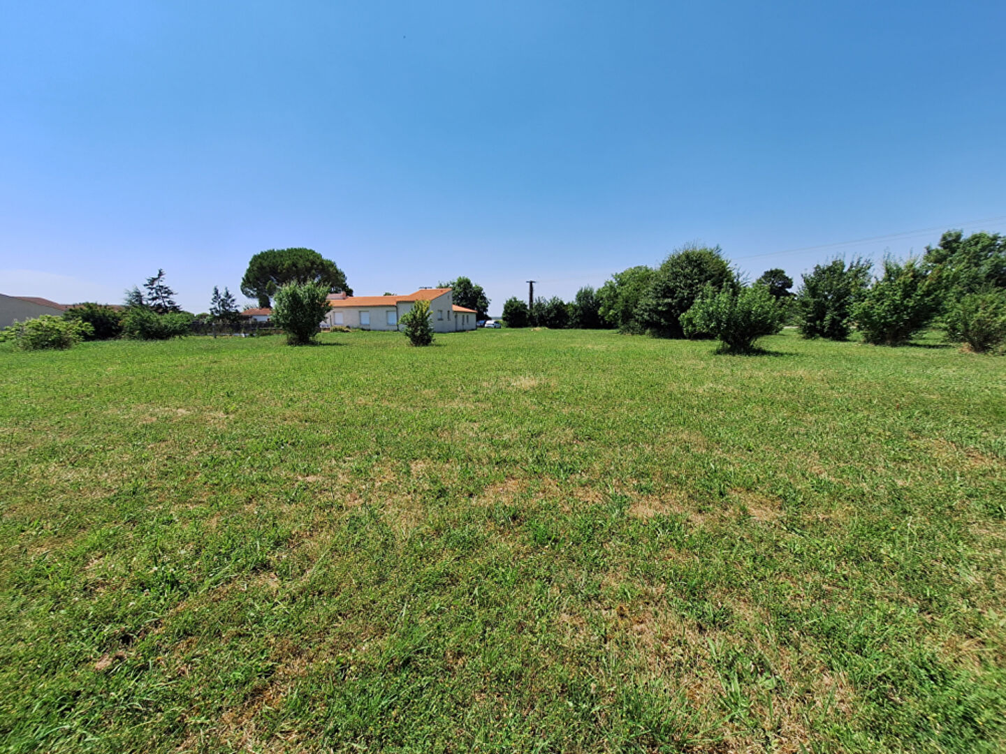 Maison de 4 pièces (137 m²)  sur 7000 m2 de terrain constructible et divisible