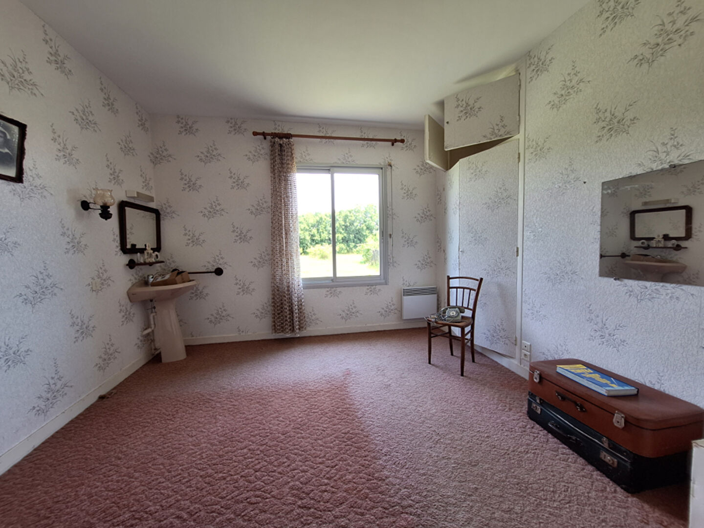 Maison de 4 pièces (137 m²)  sur 7000 m2 de terrain constructible et divisible