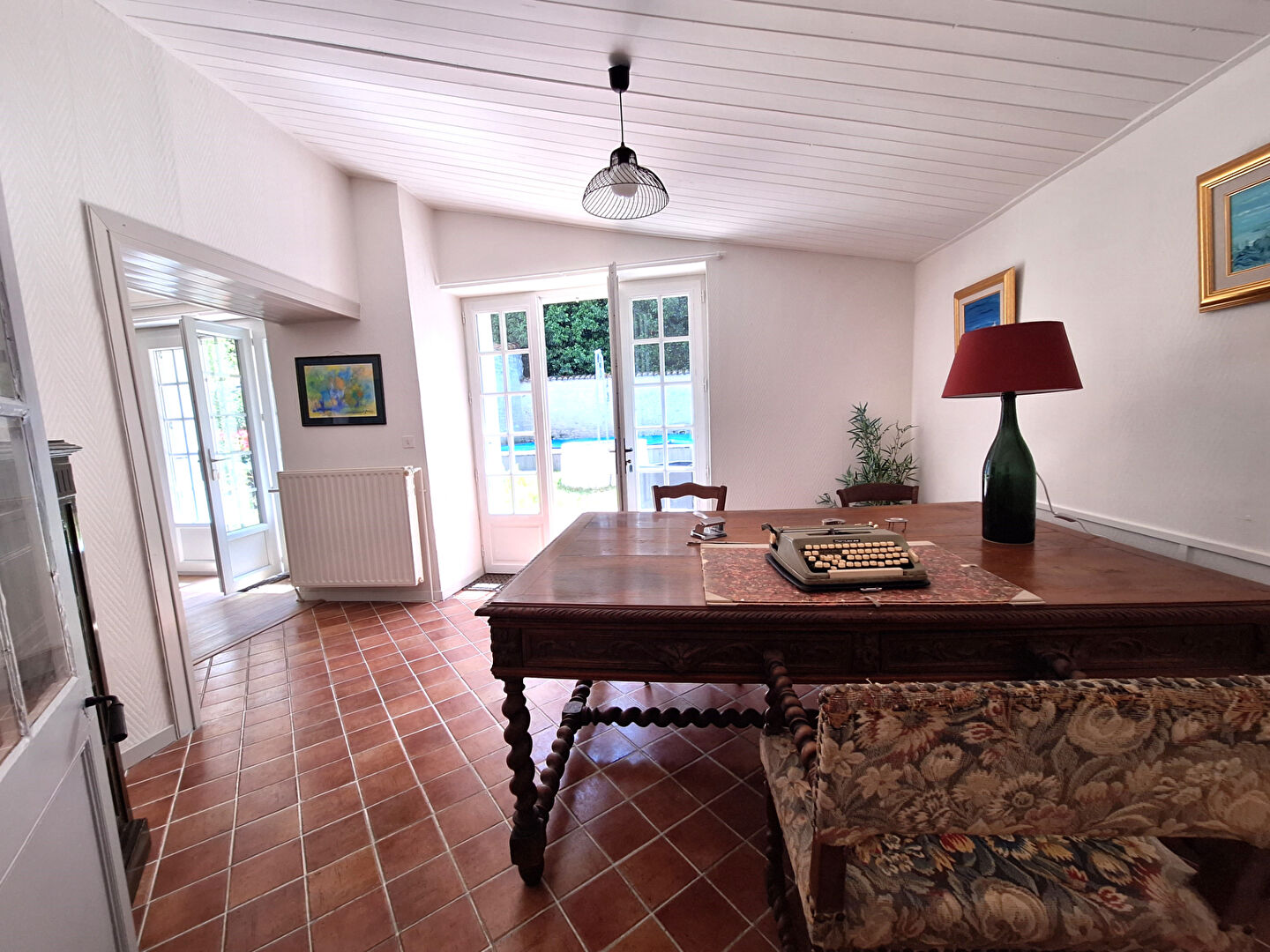 VENTE : maison FAMILIALE  de 10 pièces - 6 CHAMBRES  (239 m²) à LA JARNE