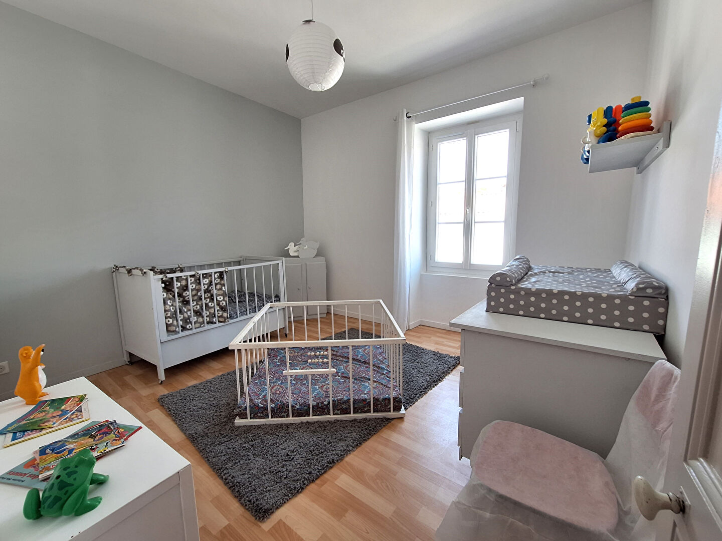 VENTE : maison FAMILIALE  de 10 pièces - 6 CHAMBRES  (239 m²) à LA JARNE