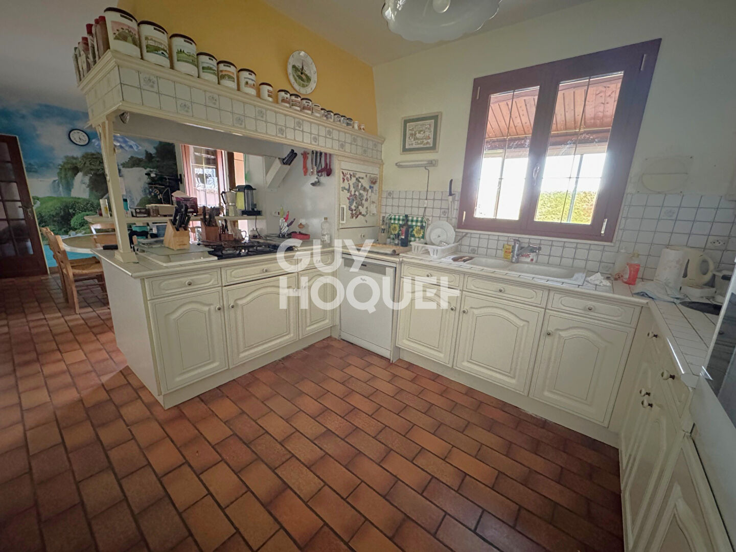 Maison spacieuse à vendre à Charron - Exclusivité Guy Hoquet