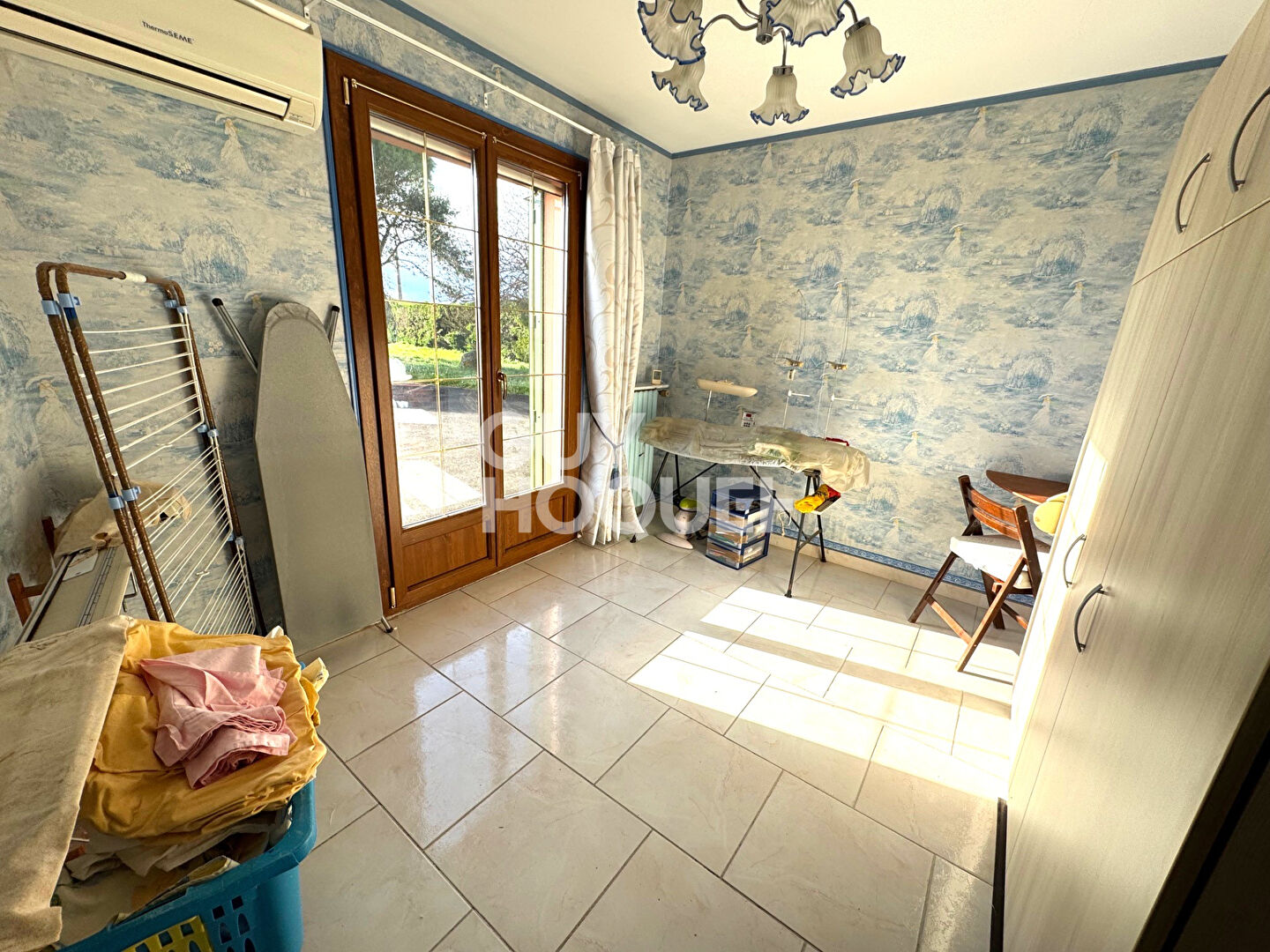 Maison spacieuse à vendre à Charron - Exclusivité Guy Hoquet