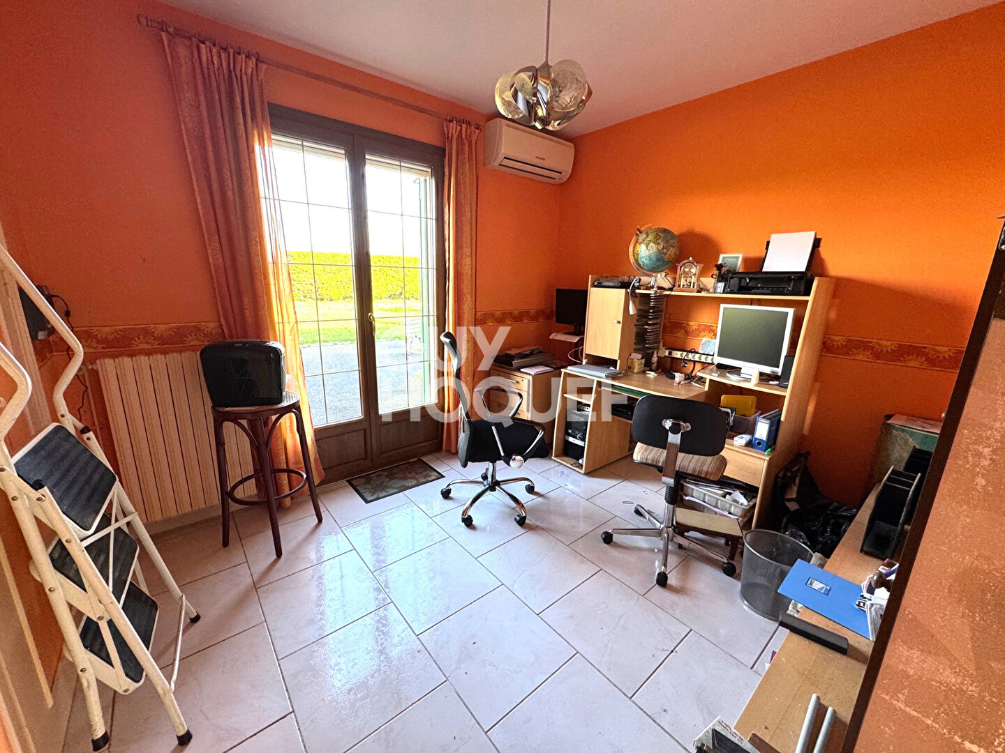 Maison spacieuse à vendre à Charron - Exclusivité Guy Hoquet