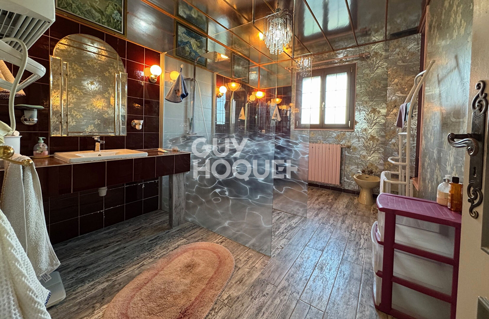 Maison spacieuse à vendre à Charron - Exclusivité Guy Hoquet