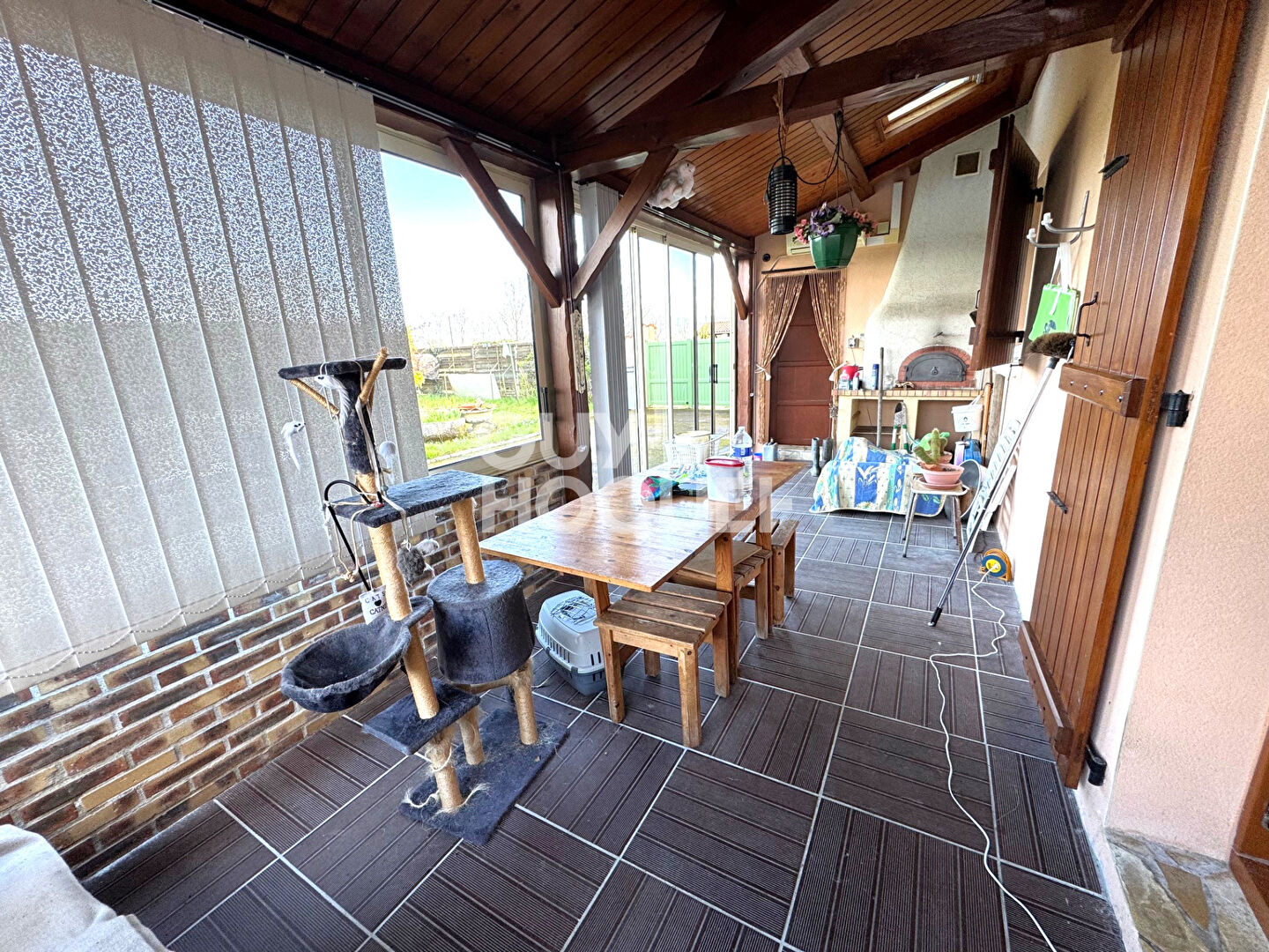 Maison spacieuse à vendre à Charron - Exclusivité Guy Hoquet