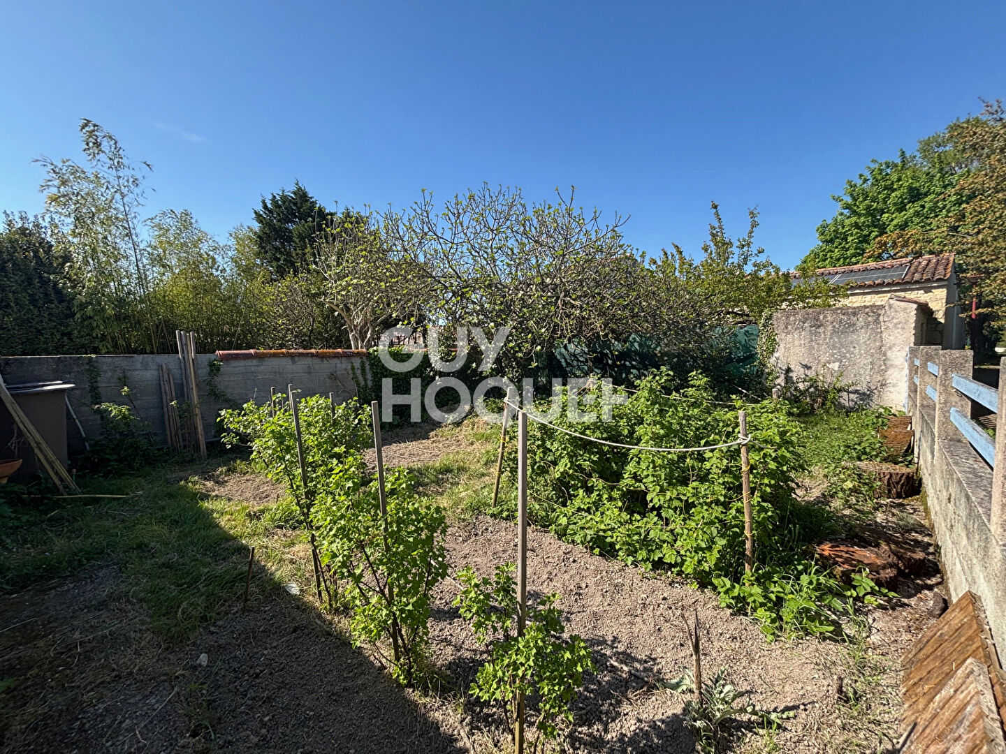  MAISON+T2 + DÉPENDANCES 