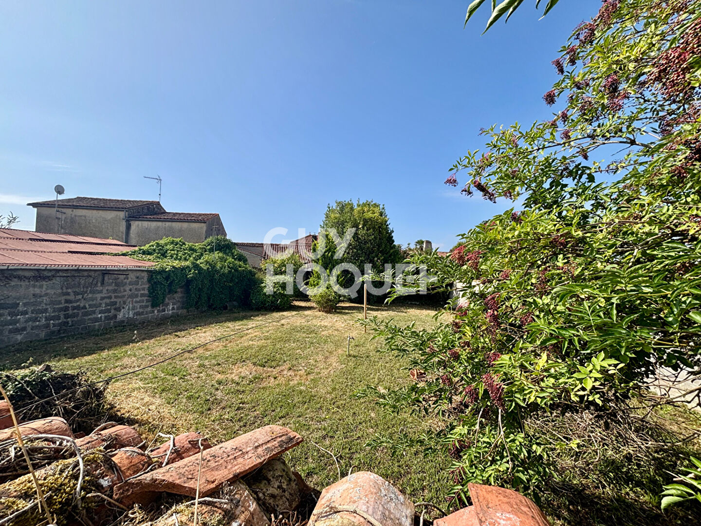 Maison à rénover à Andilly