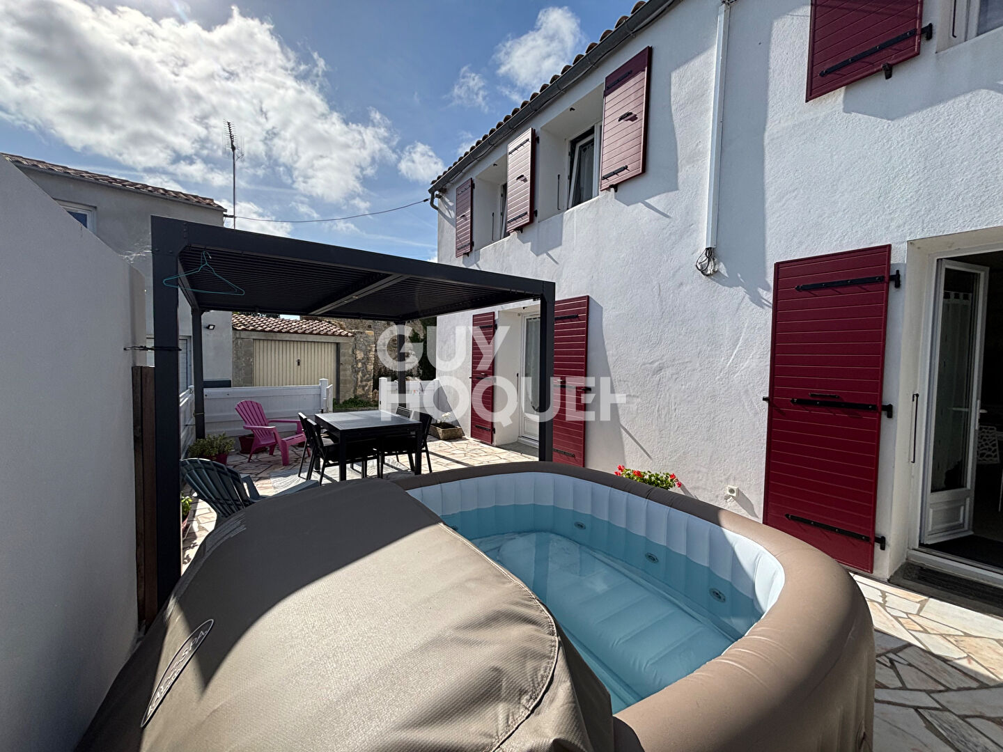 Maison  à Andilly - 4 pièces avec double garage et dépendances