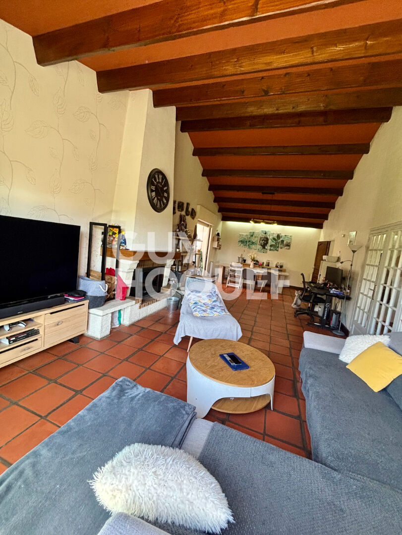 À saisir à MARANS - Spacieuse maison familiale avec sous-sol aménageable et grand terrain