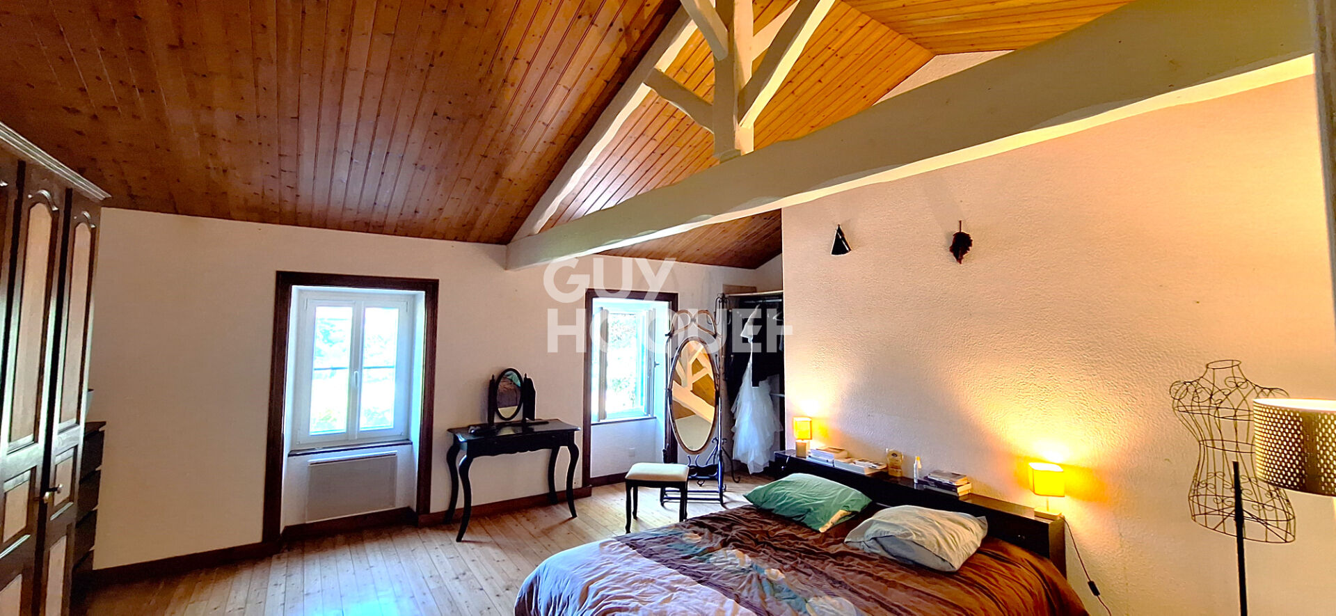 Belles charentaises au calme de la campagne.