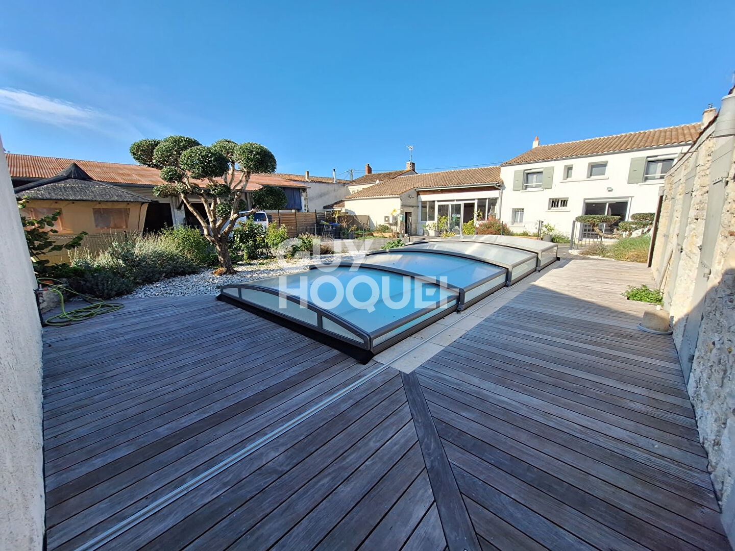 Maison à Vérines - Grandes Dépendances -  Un véritable coup de coeur !