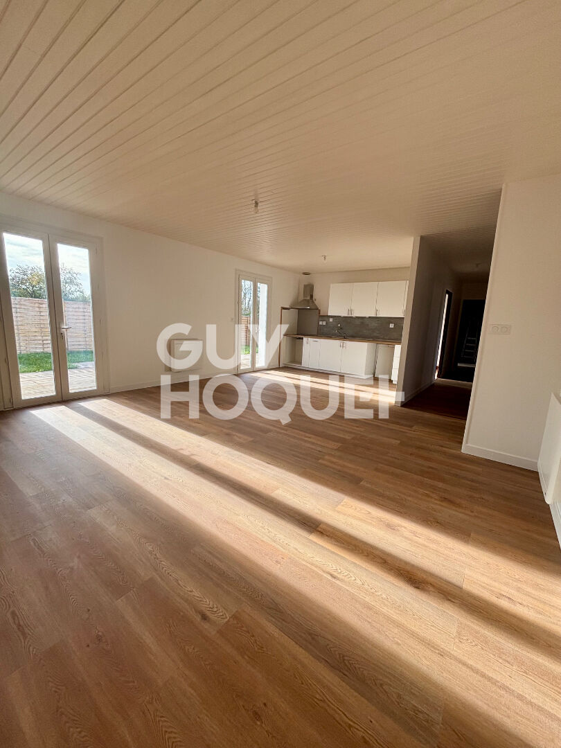 Maison à vendre à Sainte Soulle - 5 pièces, 4 chambres