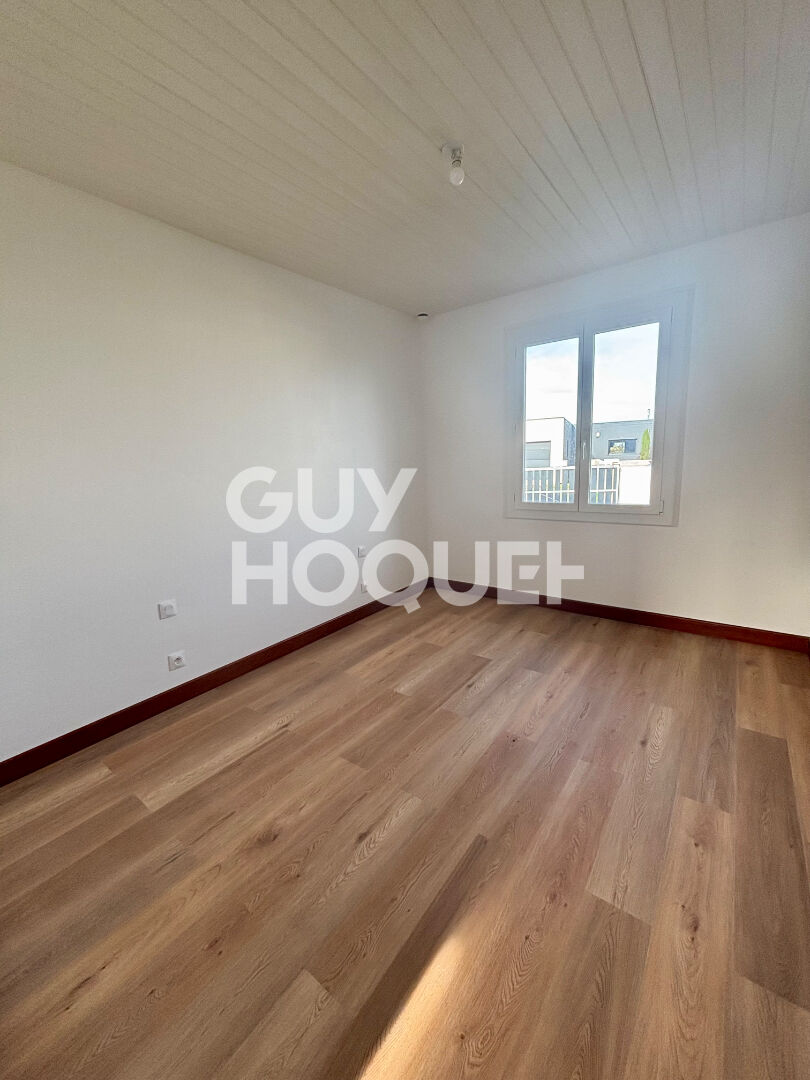 Maison à vendre à Sainte Soulle - 5 pièces, 4 chambres