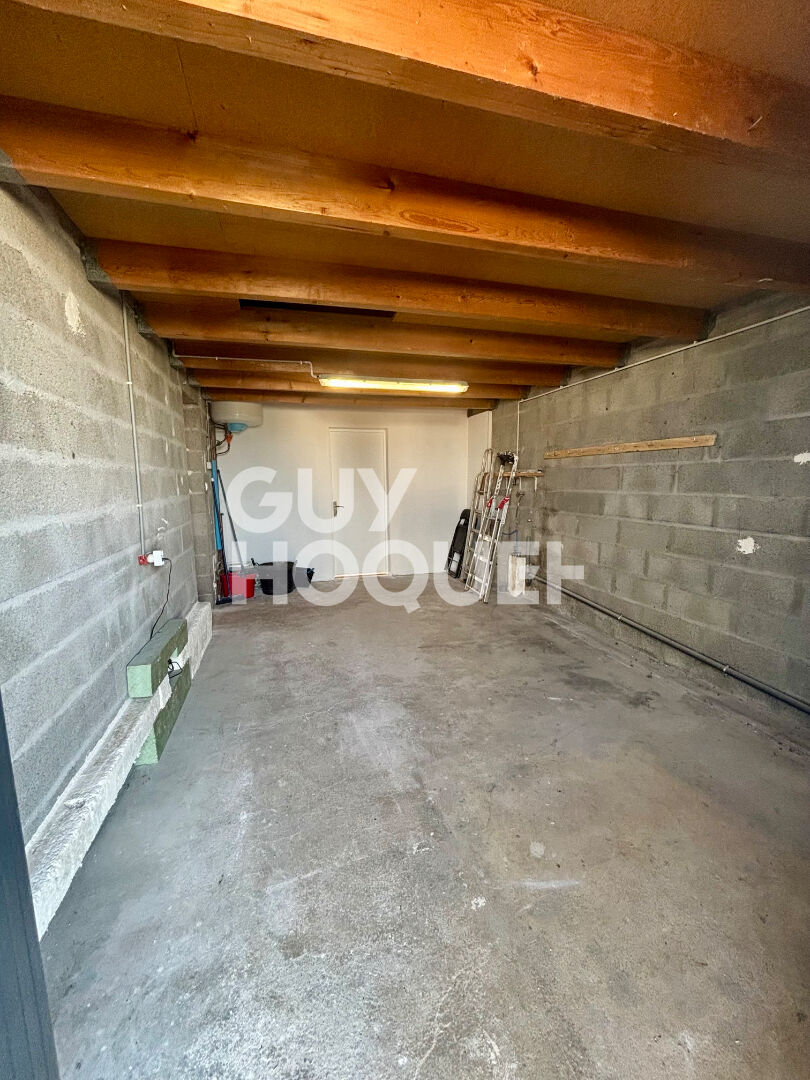 Maison à vendre à Sainte Soulle - 5 pièces, 4 chambres