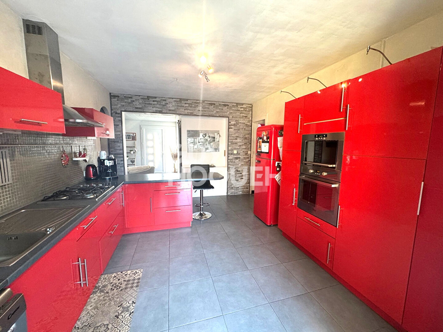 Charmante Maison à Vendre à Villedoux - 5 pièces, 3 chambres !