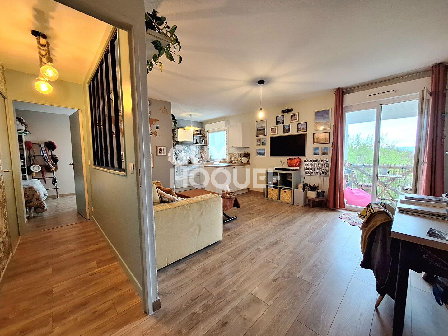 Très bel appartement T2  à Aytré - Dernier étage avec balcon et parking couvert.