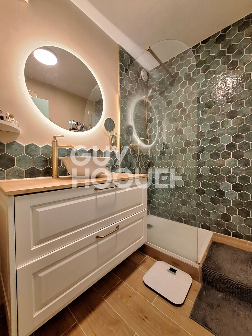 Très bel appartement T2  à Aytré - Dernier étage avec balcon et parking couvert.