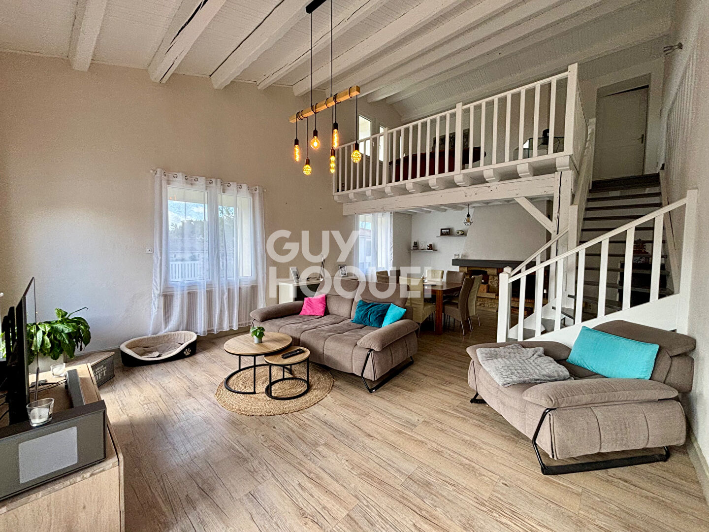 Maison à vendre à Andilly - 8 pièces, piscine, grand terrain