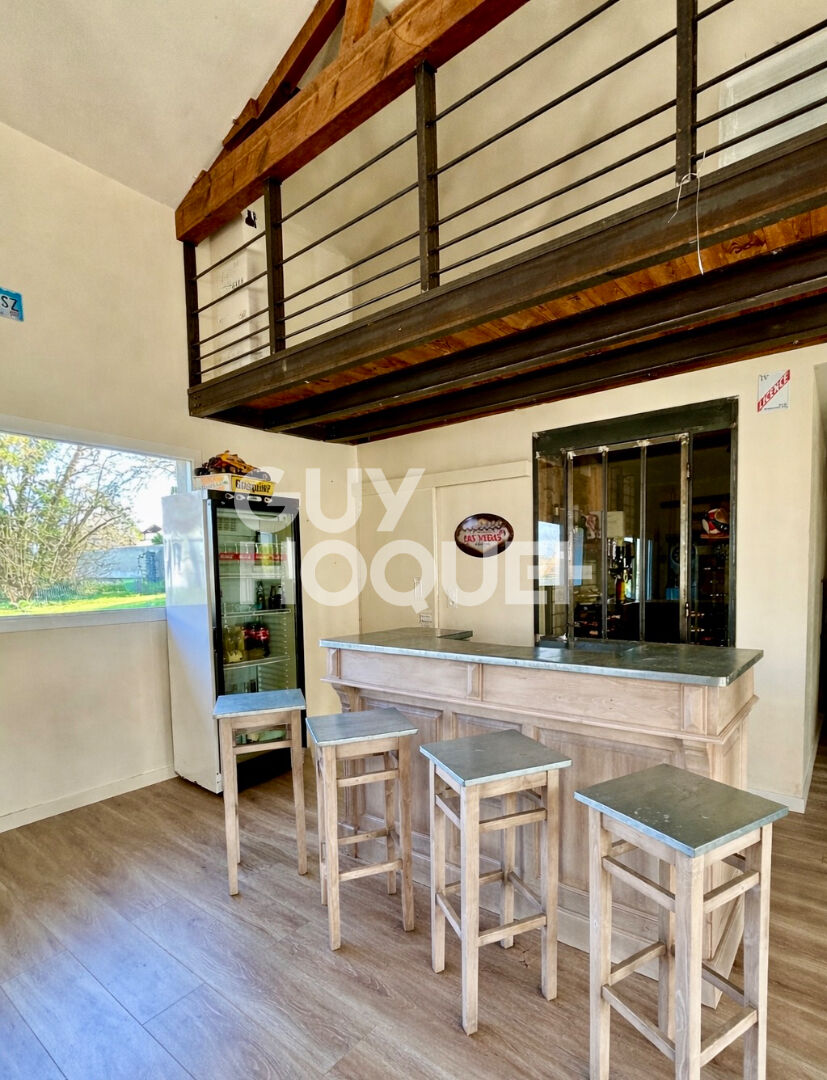 Maison à vendre à Andilly - 8 pièces, piscine, grand terrain