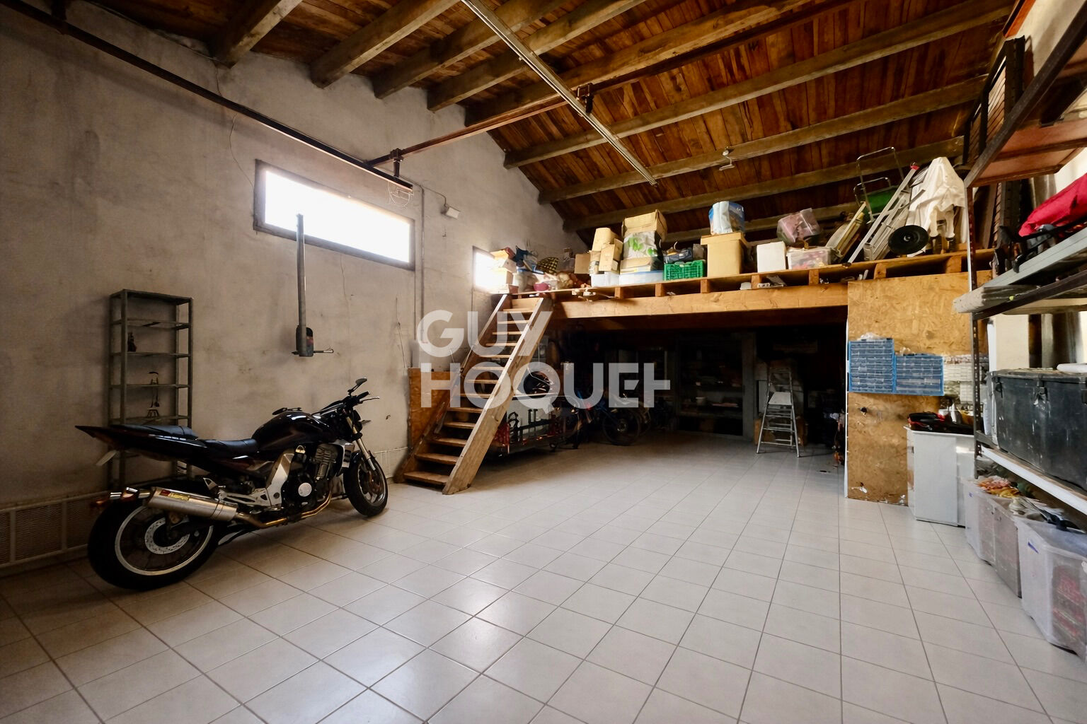 Maison à vendre à Andilly - 8 pièces, piscine, grand terrain