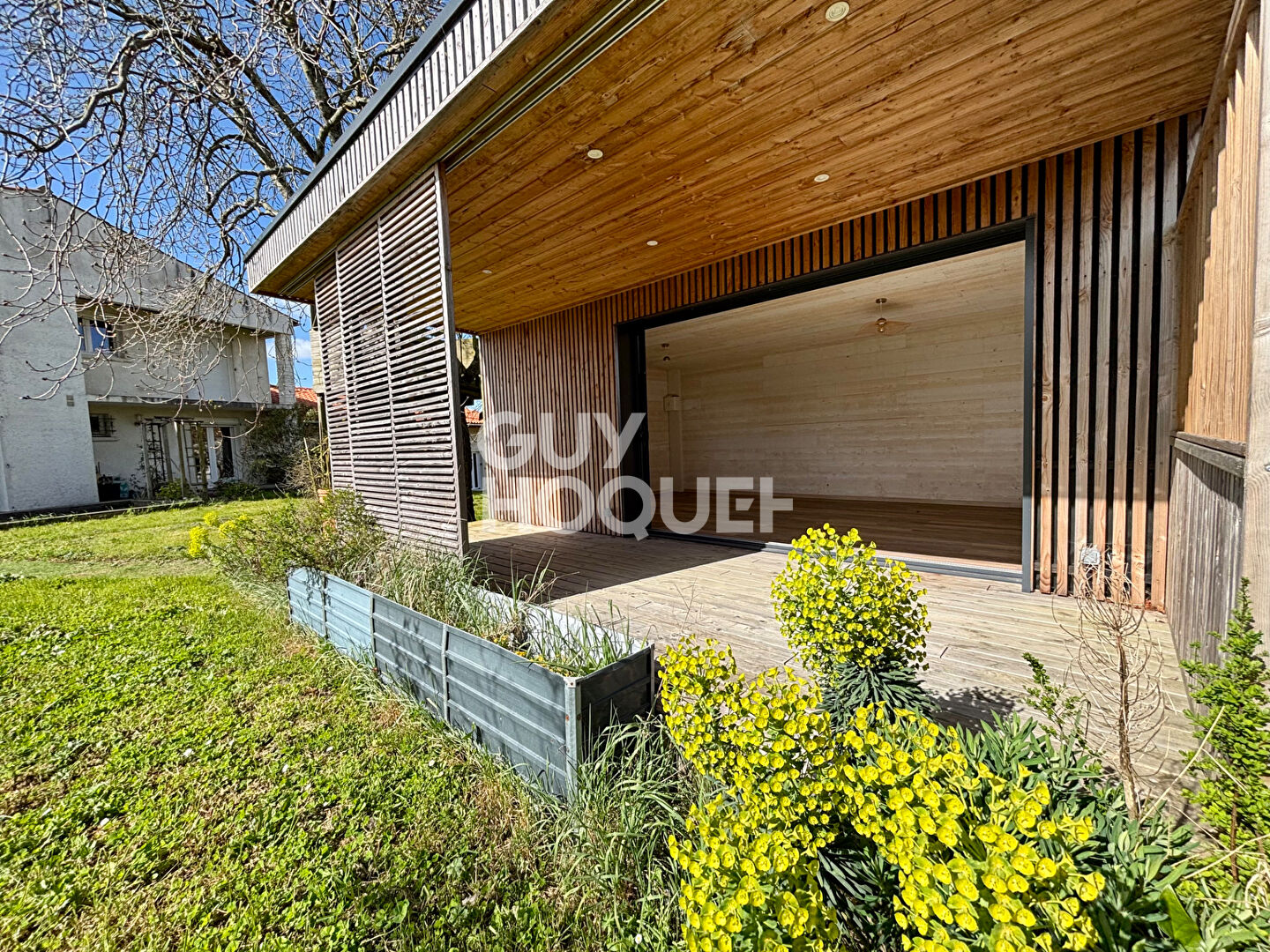 Maison à vendre à Andilly - 8 pièces, piscine, grand terrain