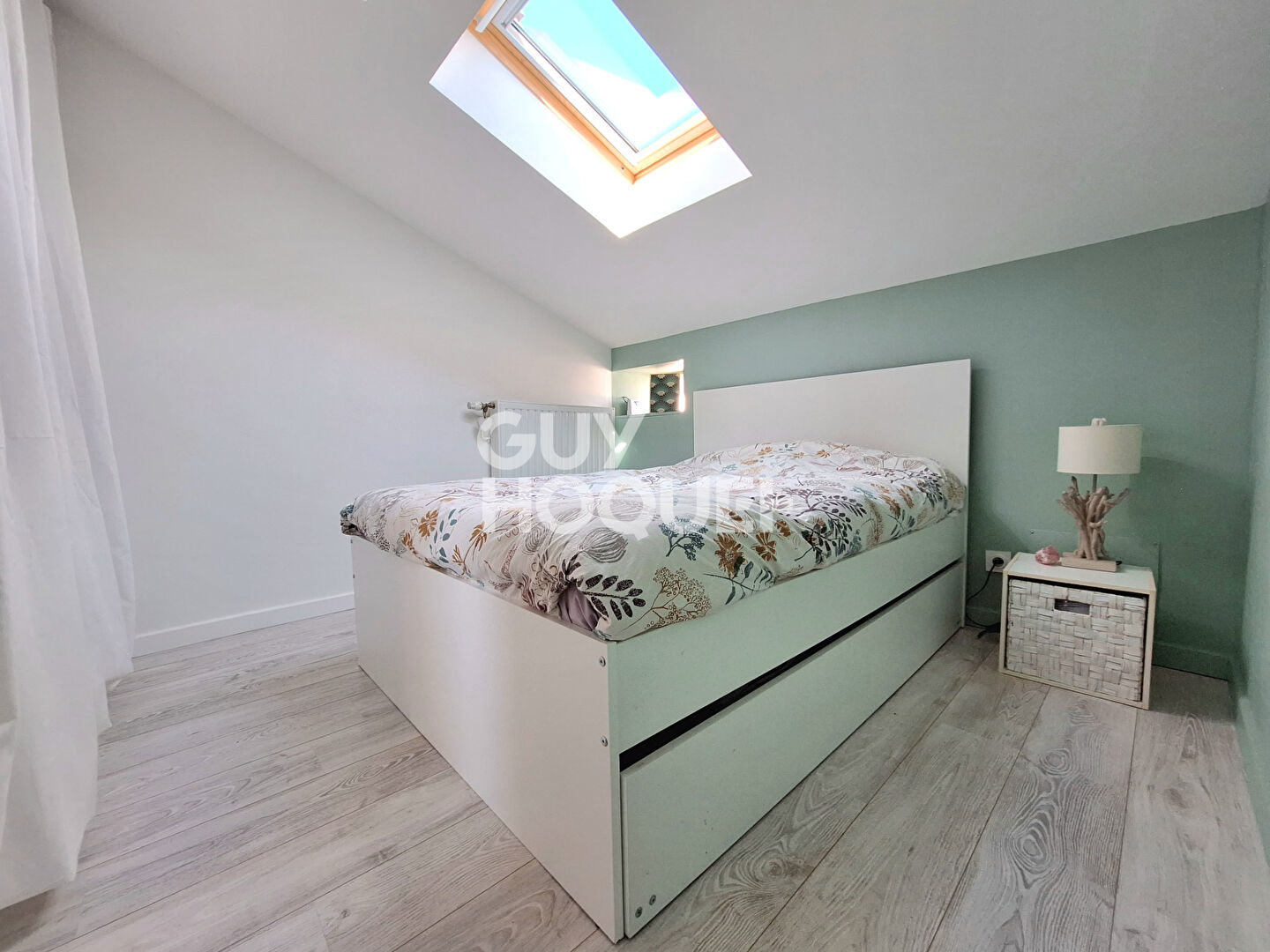 Maison en pierre pleine de charme au coeur de La Jarrie