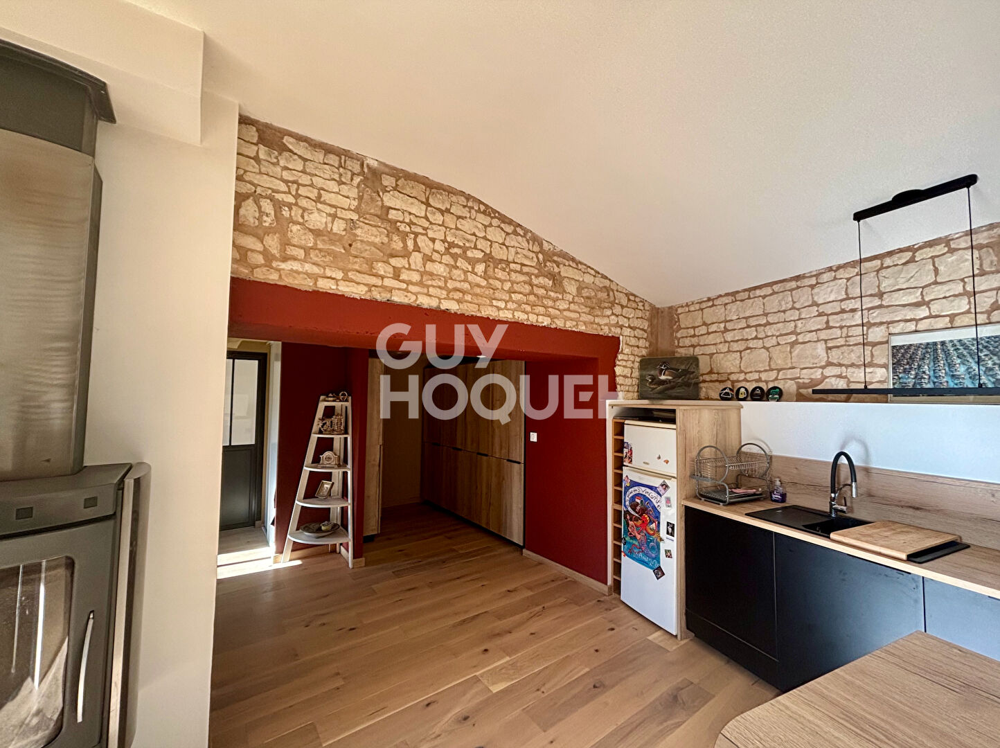 Havre de Paix situé à AIGREFEUILLE D'AUNIS - 6 pièces, 3 chambres + bureau - 156m2