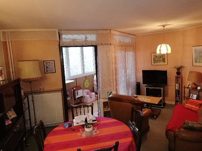 APPARTEMENT F2 AVEC CAVE  ET PLACE DE PARKING