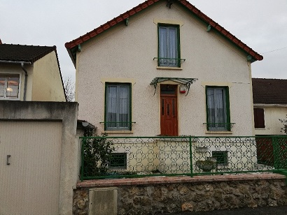 PAVILLON F3 SUR SS-SOL TOTAL EDIFIE SUR 455M² DE PARCELLE