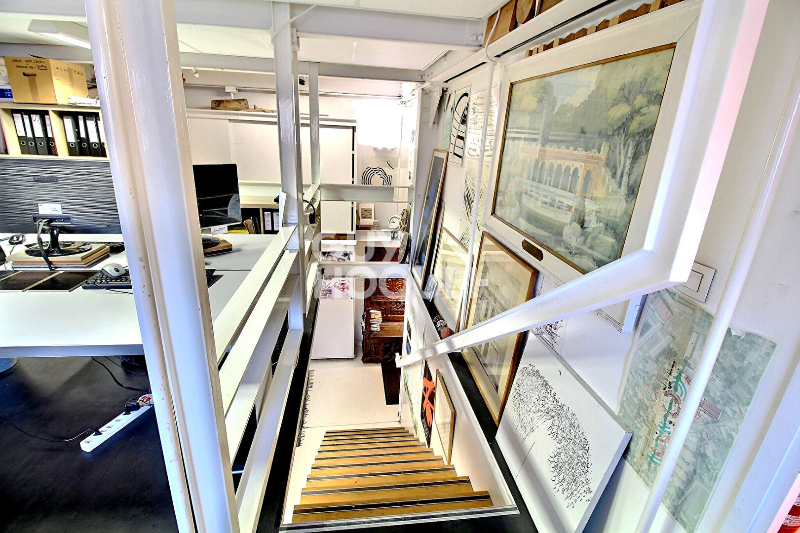 Loft et Atelier  au Bas Montreuil-République- A deux pas de Paris