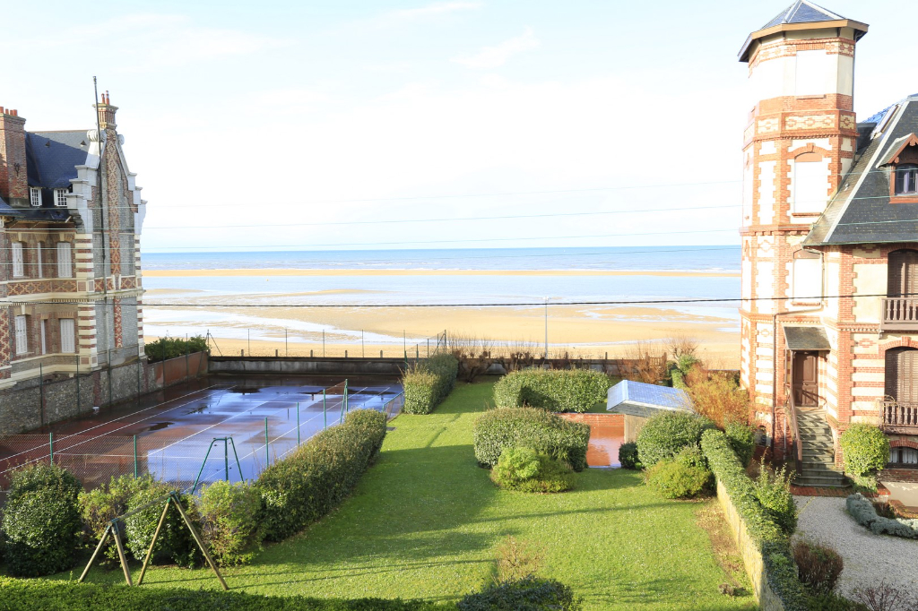 A vendre Appartement face à la mer à Houlgate (14)