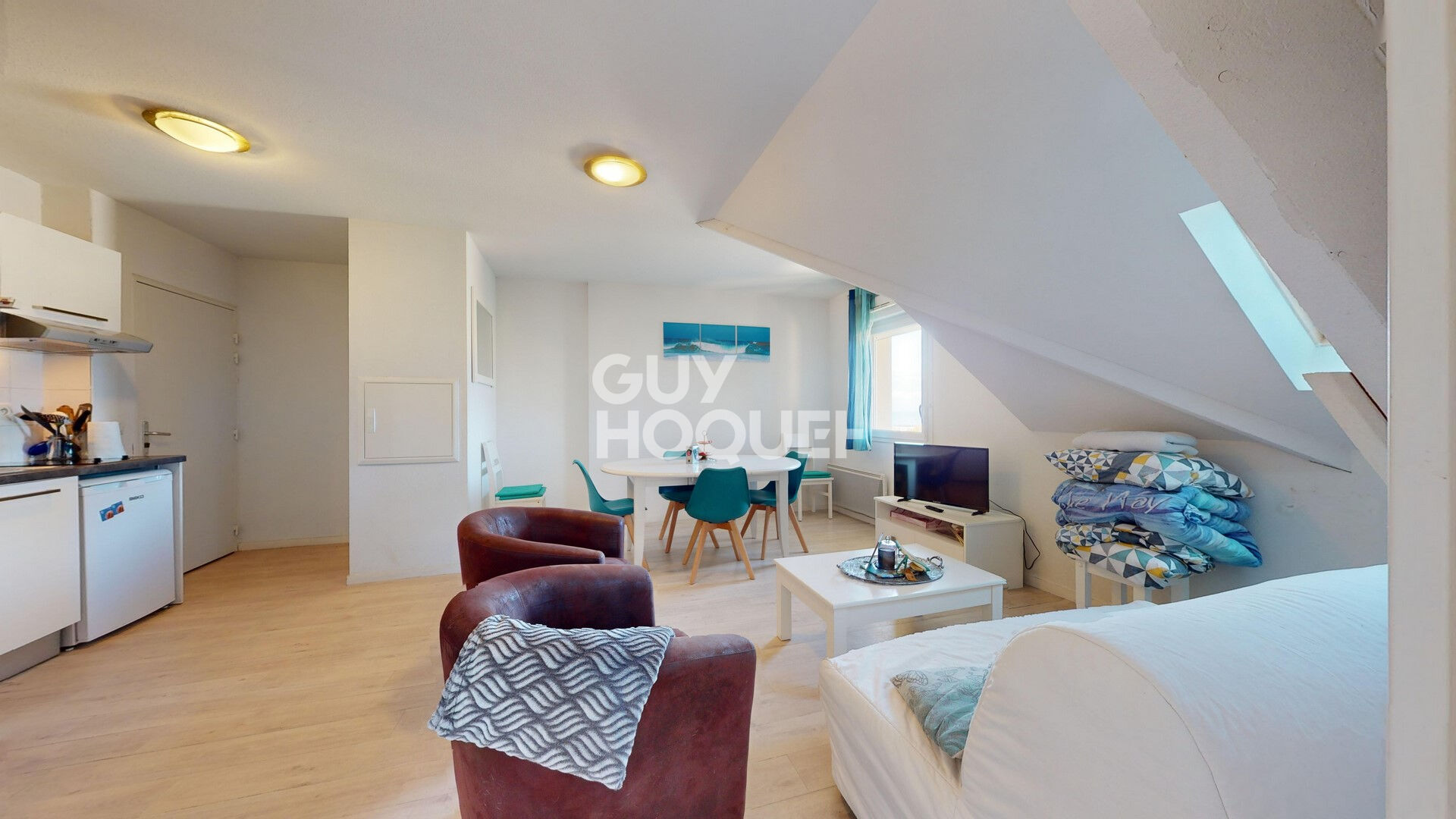 A VENDRE A GRANDCAMP-MAISY (14450), Appartement VUE MER et PORT.