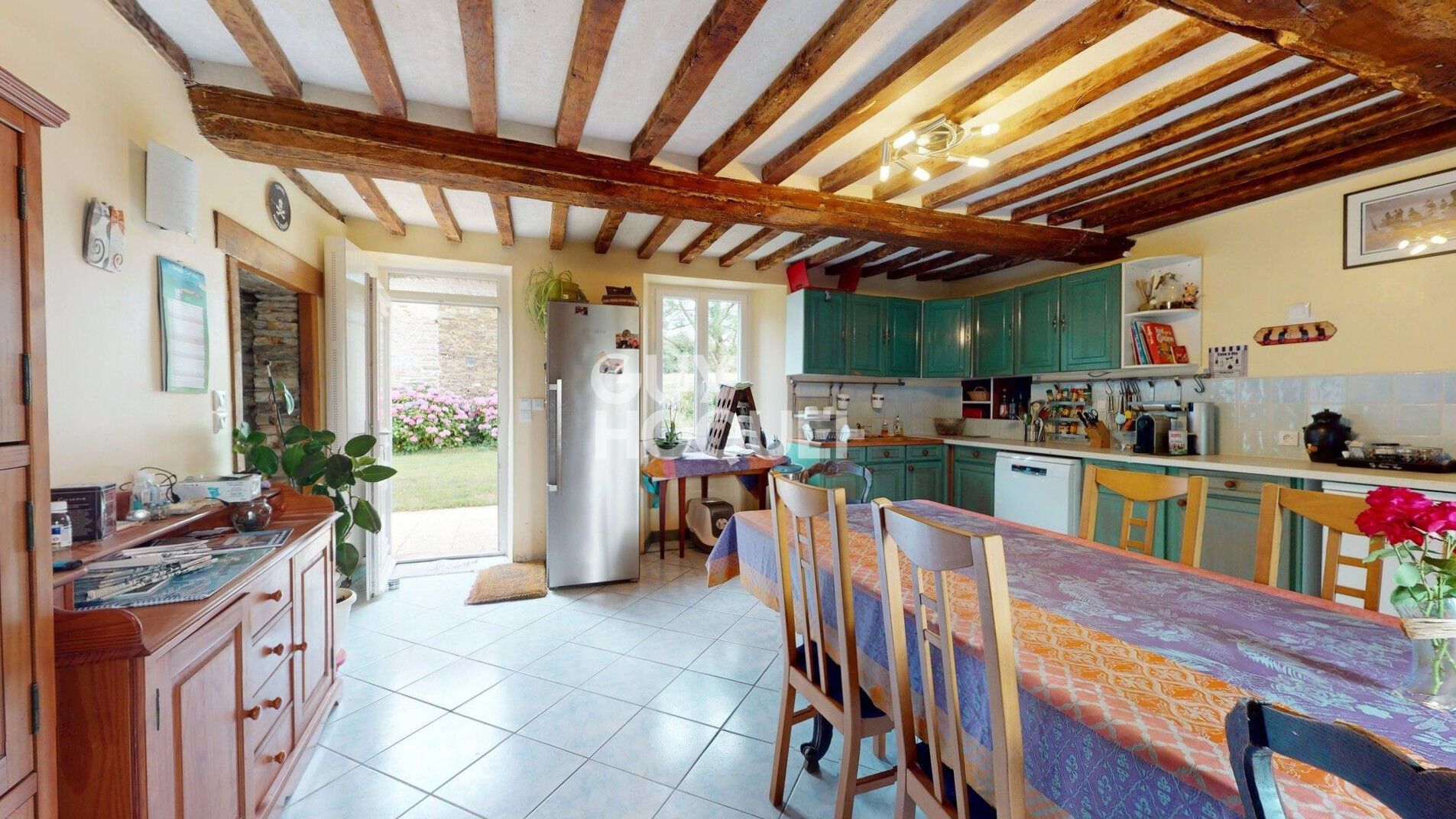 A Vendre, ancien Corps de Ferme avec dépendances et petit pré au Sud de BAYEUX (14240).