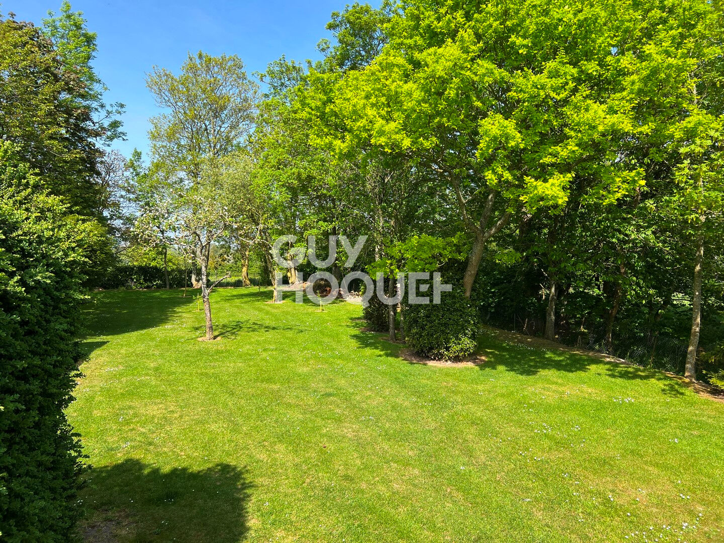 A VENDRE, Maison en pierre, 4 pièces principales à l'Ouest de BAYEUX.