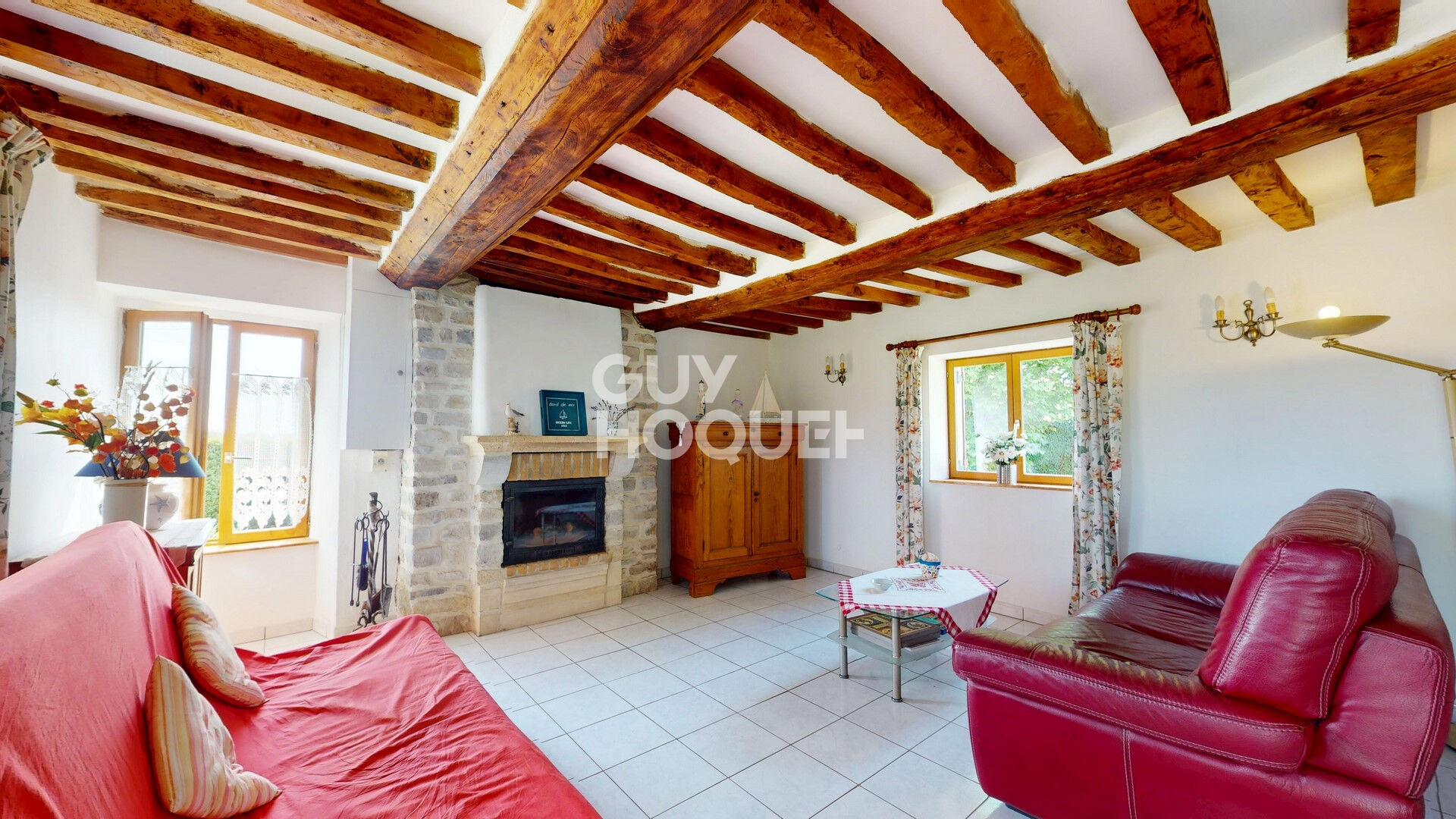 A VENDRE, Maison en pierre, 4 pièces principales à l'Ouest de BAYEUX.