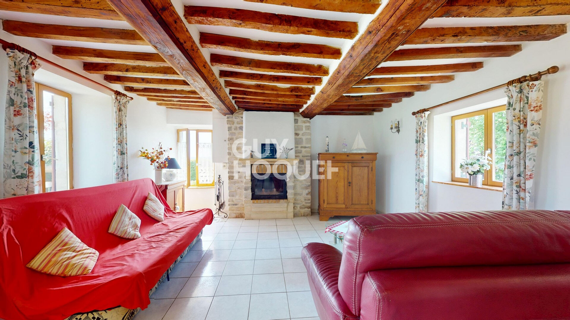 A VENDRE, Maison en pierre, 4 pièces principales à l'Ouest de BAYEUX.