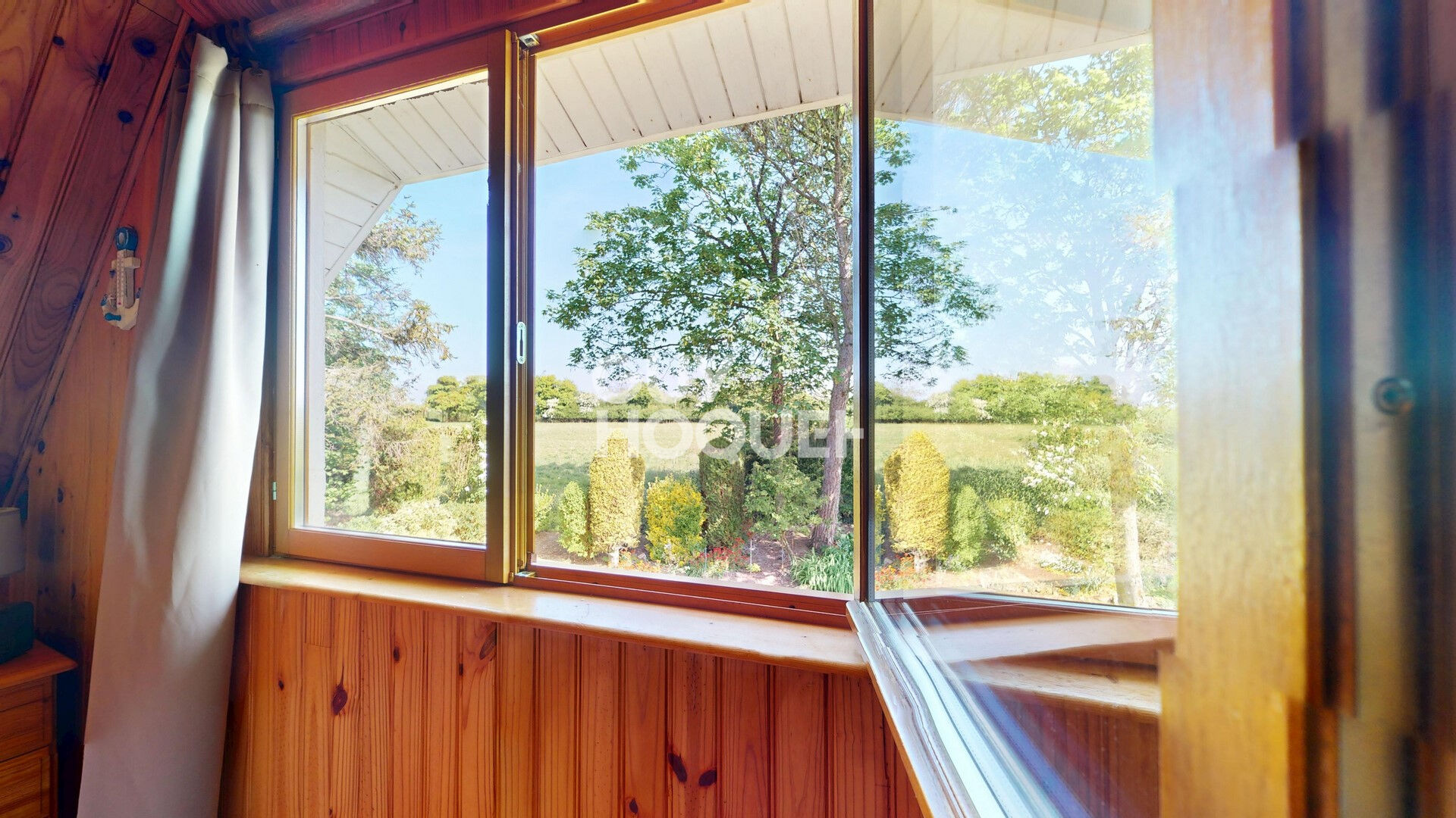 A VENDRE, Maison en pierre, 4 pièces principales à l'Ouest de BAYEUX.