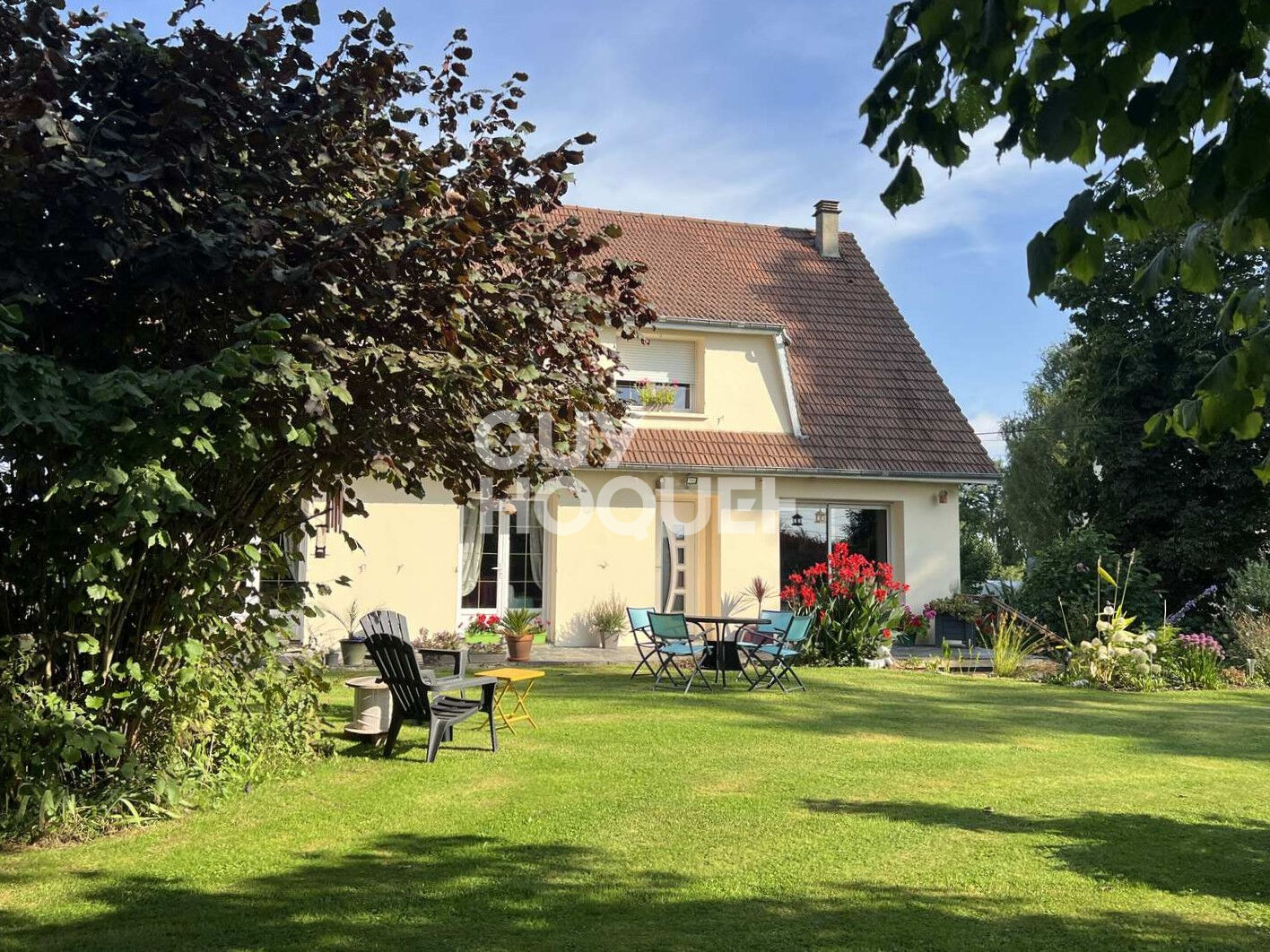 A vendre, Maison d'habitation, à BAYEUX (14400), de 5 pièces principales sur 2 120 m² de terrain.