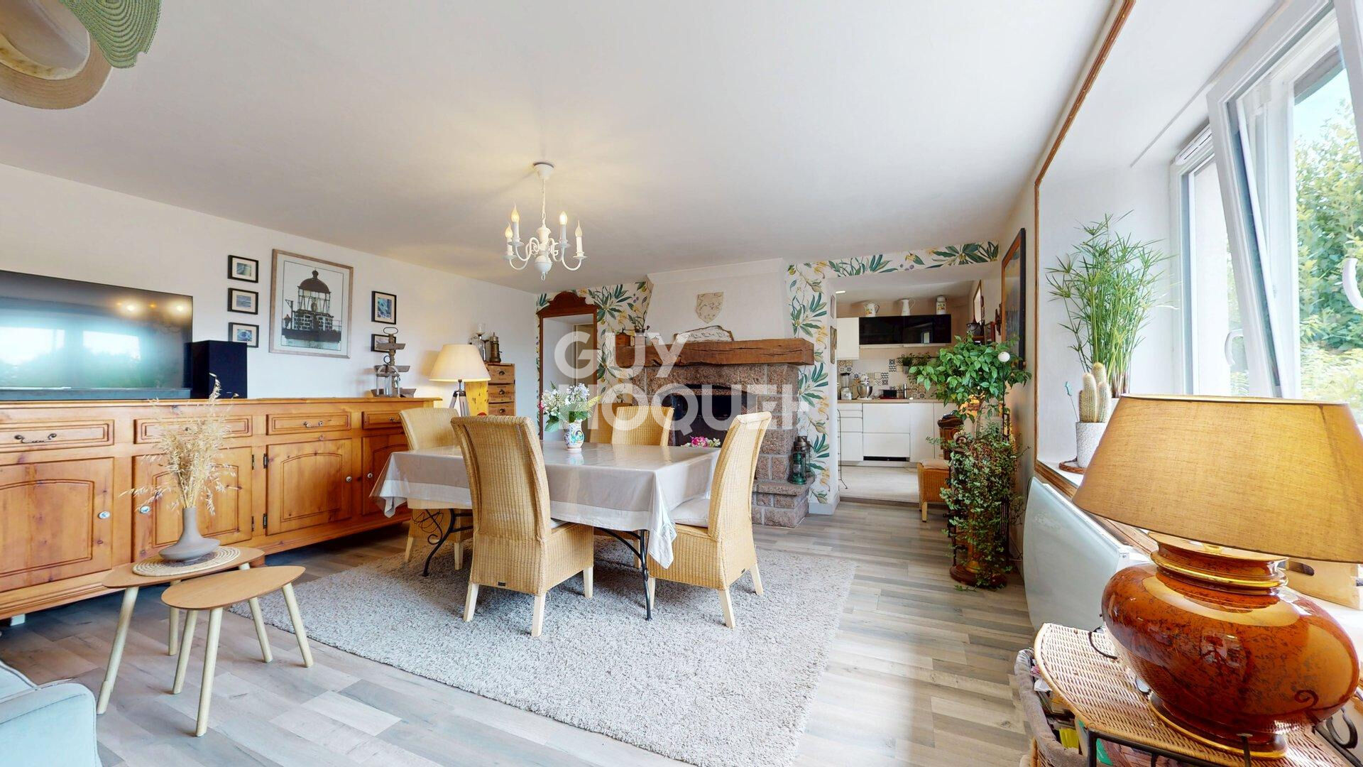 A Vendre Maison en pierre (124 m²) et gîte (27 m²) au Sud de BAYEUX.