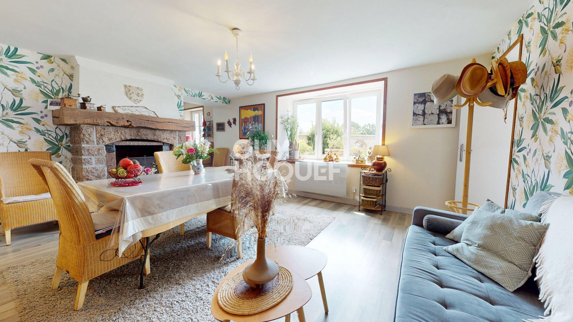 A Vendre Maison en pierre (124 m²) et gîte (27 m²) au Sud de BAYEUX.